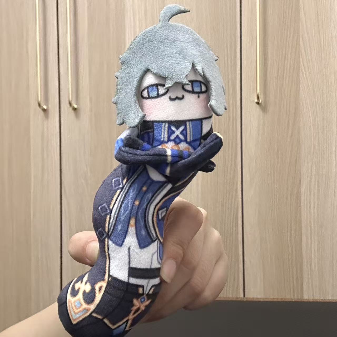 Cosplay Plushie Prop - 18 センチメートル面白い原神インパクト ローヘンぬいぐるみおもちゃぬいぐるみローヘンぬいぐるみバックパック装飾ペンダントキーホルダー誕生日クリスマスギフト
