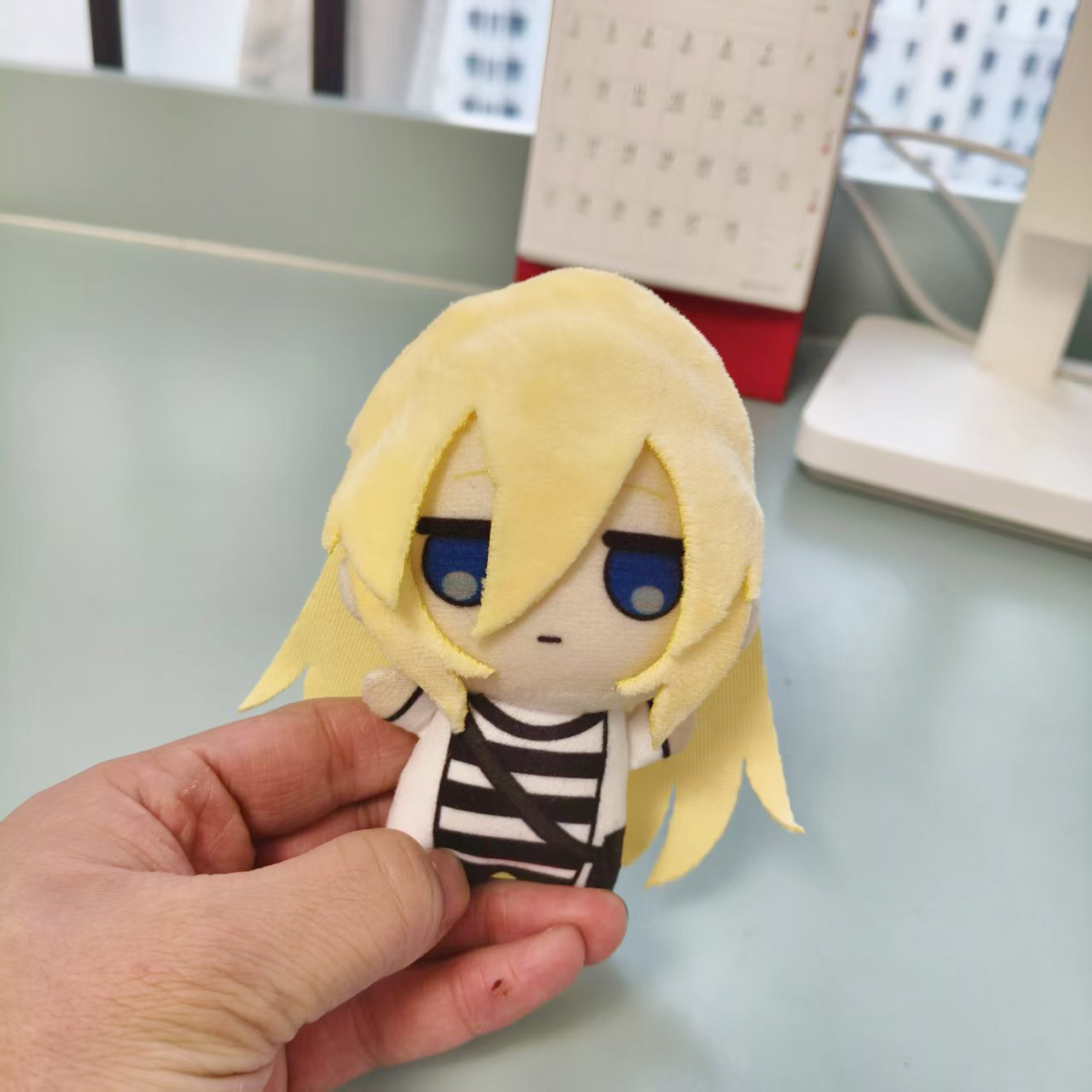 10 センチメートルアニメぬいぐるみ天使レイチェル・ガードナ - Cosplay Plushie Prop のレビューと価格